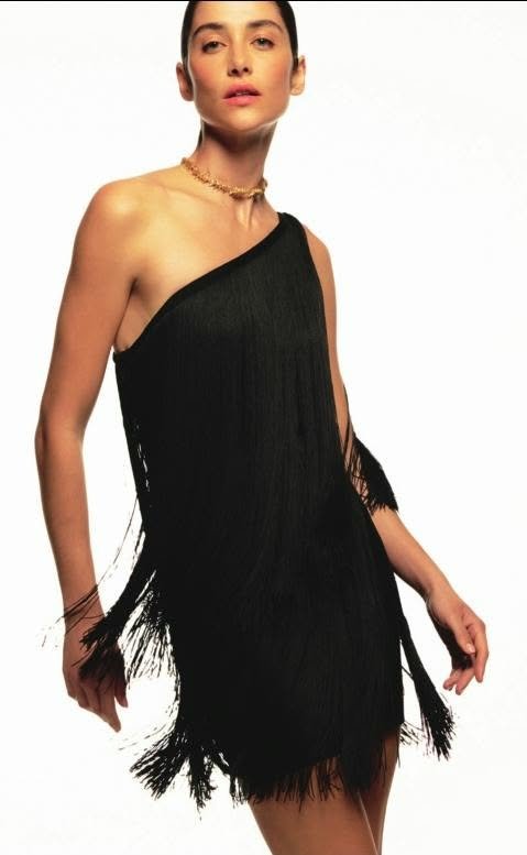Vestido Bandagem Ombro Franjas