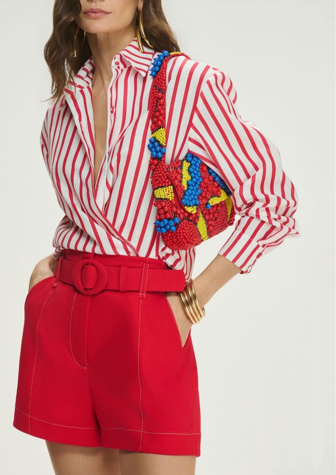 Short Bolso Faca Pesponto Constrastante — foto 2 de 2