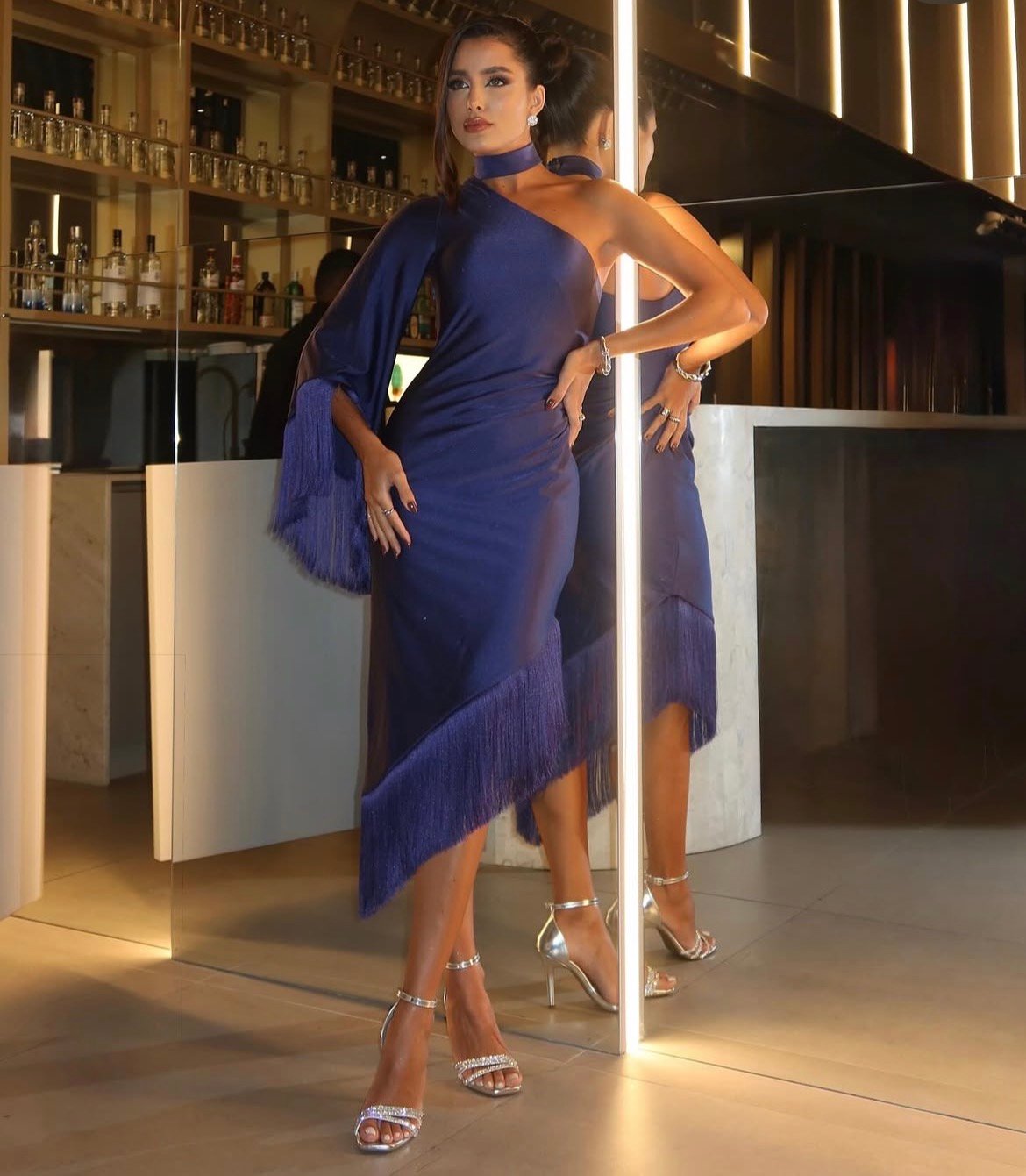 Vestido Mídi Um Ombro